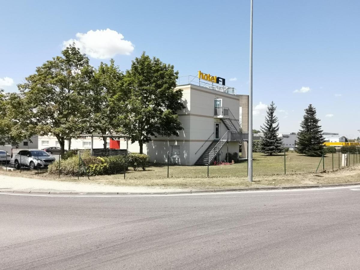 HotelF1 Rénové Bourges Le Subdray La Chapelle-Saint-Ursin Exterior foto