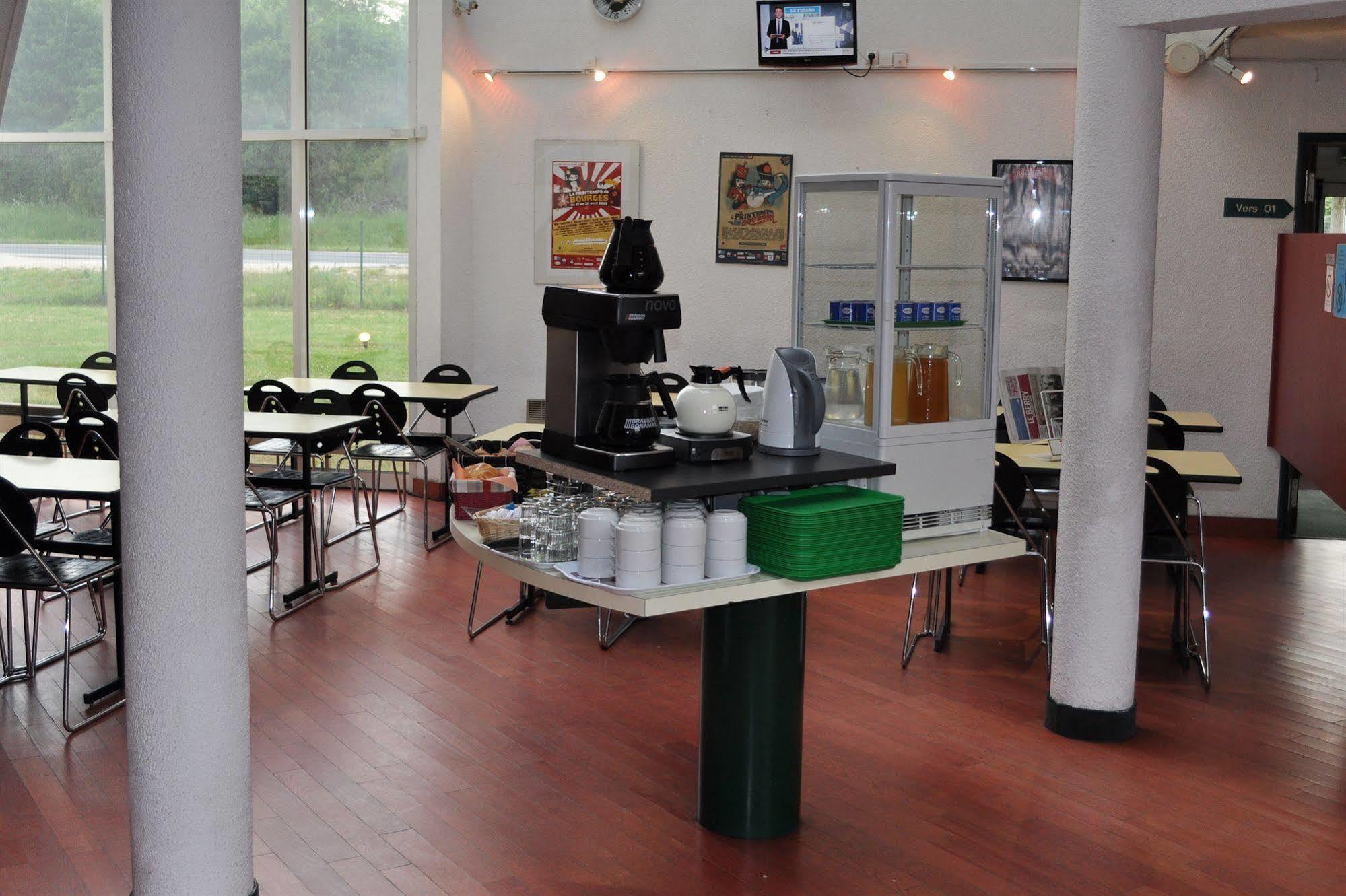 HotelF1 Rénové Bourges Le Subdray La Chapelle-Saint-Ursin Exterior foto